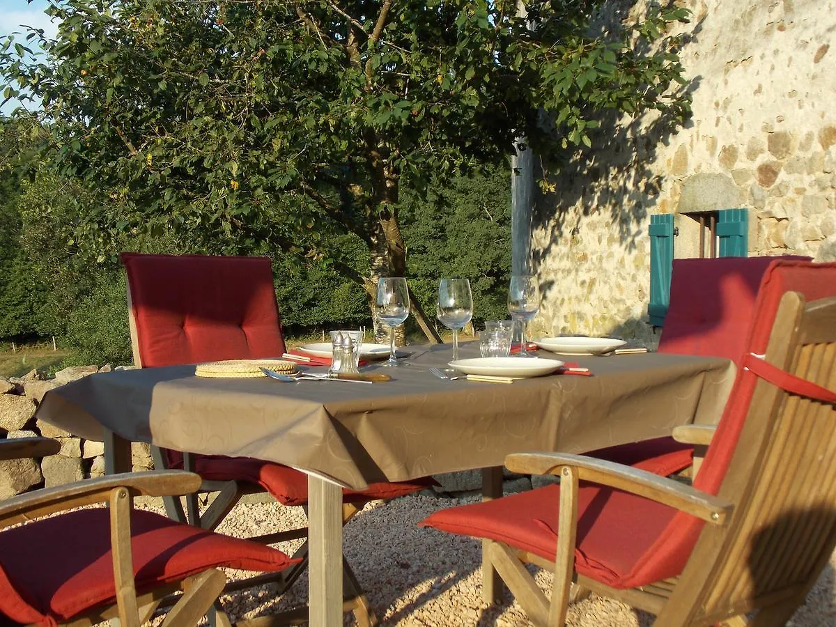 La Rosiere Bed & Breakfast Auzelles