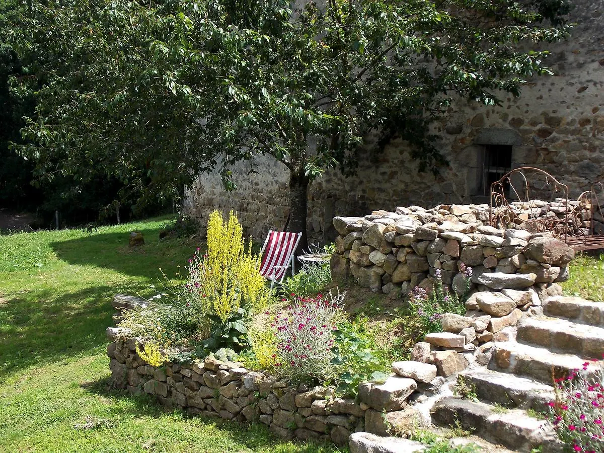La Rosiere Bed & Breakfast Auzelles